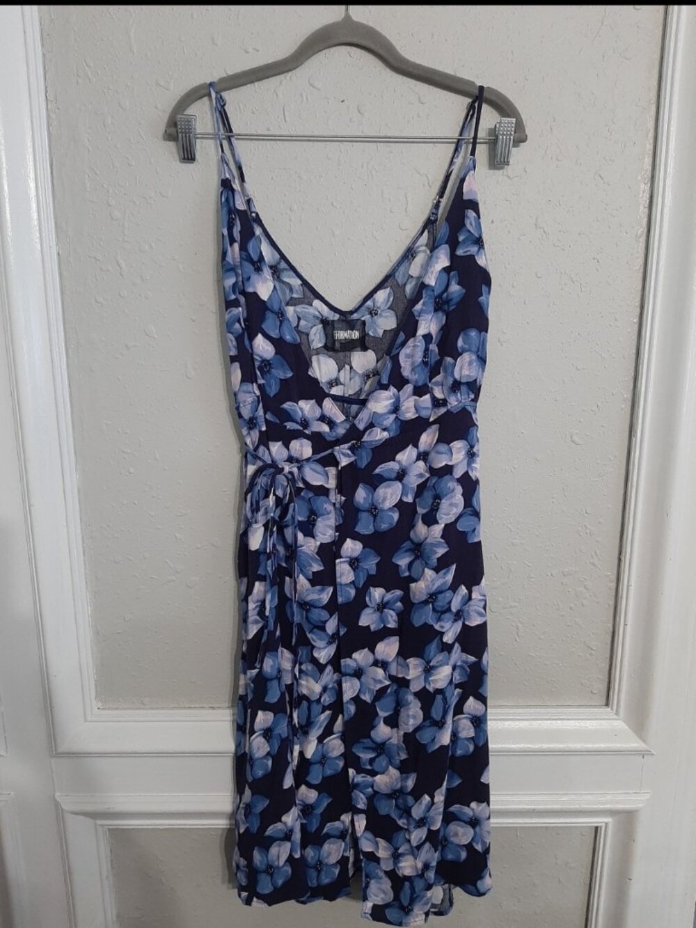 Reformation wrap talia dress blue floral 6 small summer